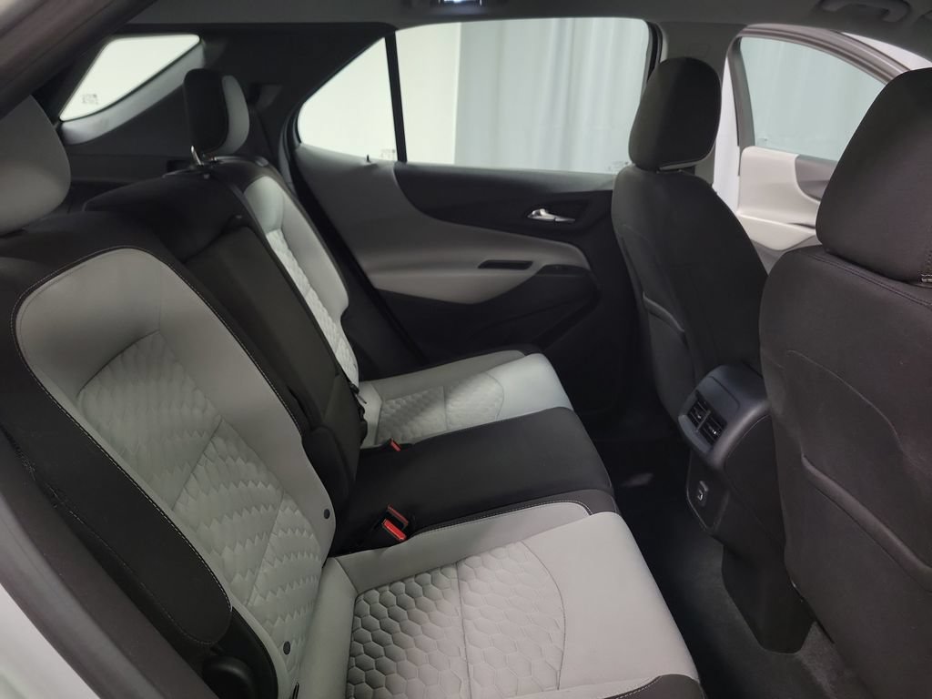 Used 2019 Chevrolet Equinox LS FWD image 30