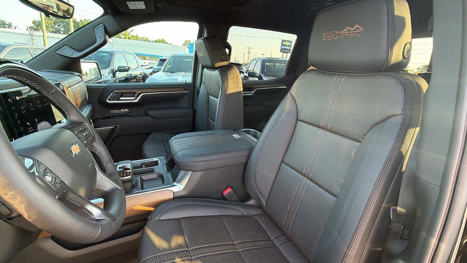New 2026 Chevrolet Silverado 1500 High Country AWD/4WD image 5