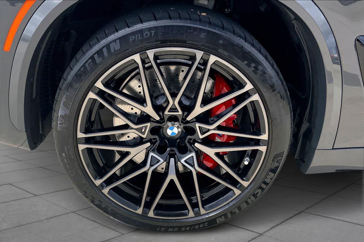 Used 2025 BMW X5 M Competition w/ Executive Package AWD/4WD image 19
