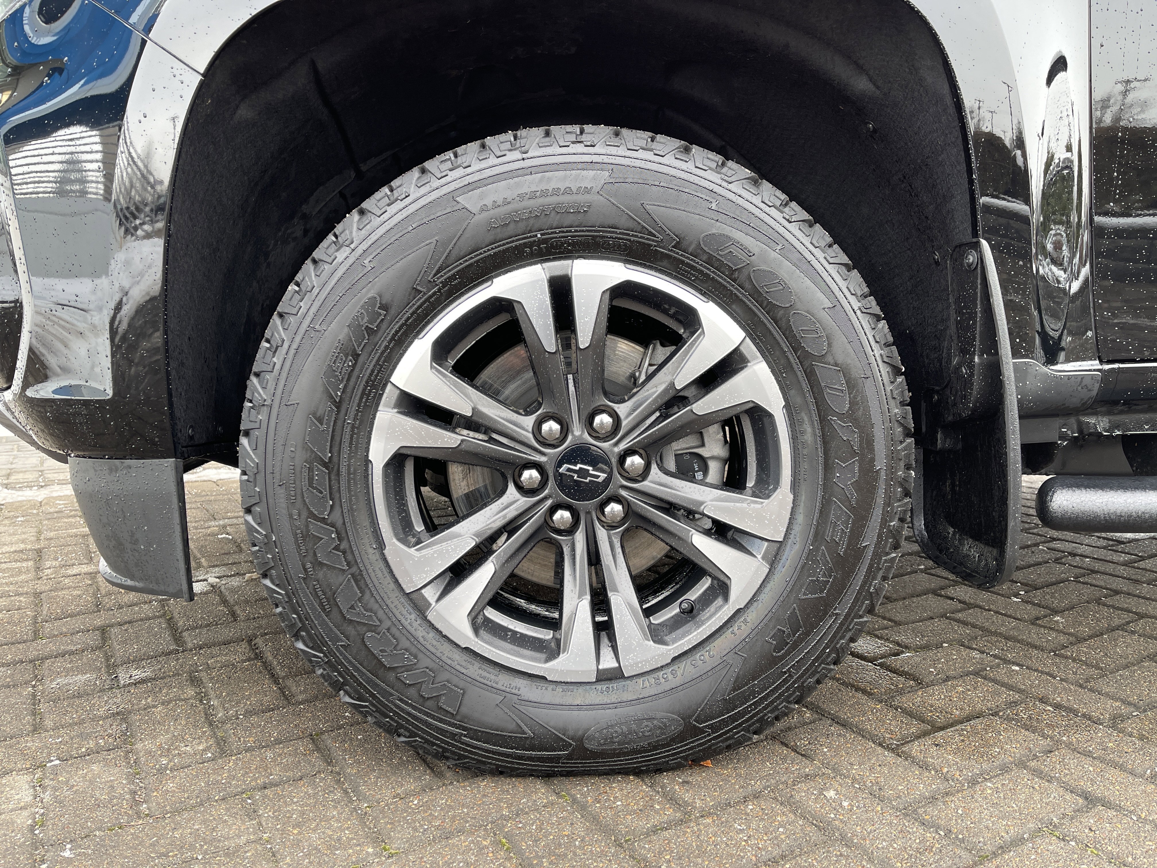 Used 2022 Chevrolet Colorado Z71 w/ Safety Package image 11