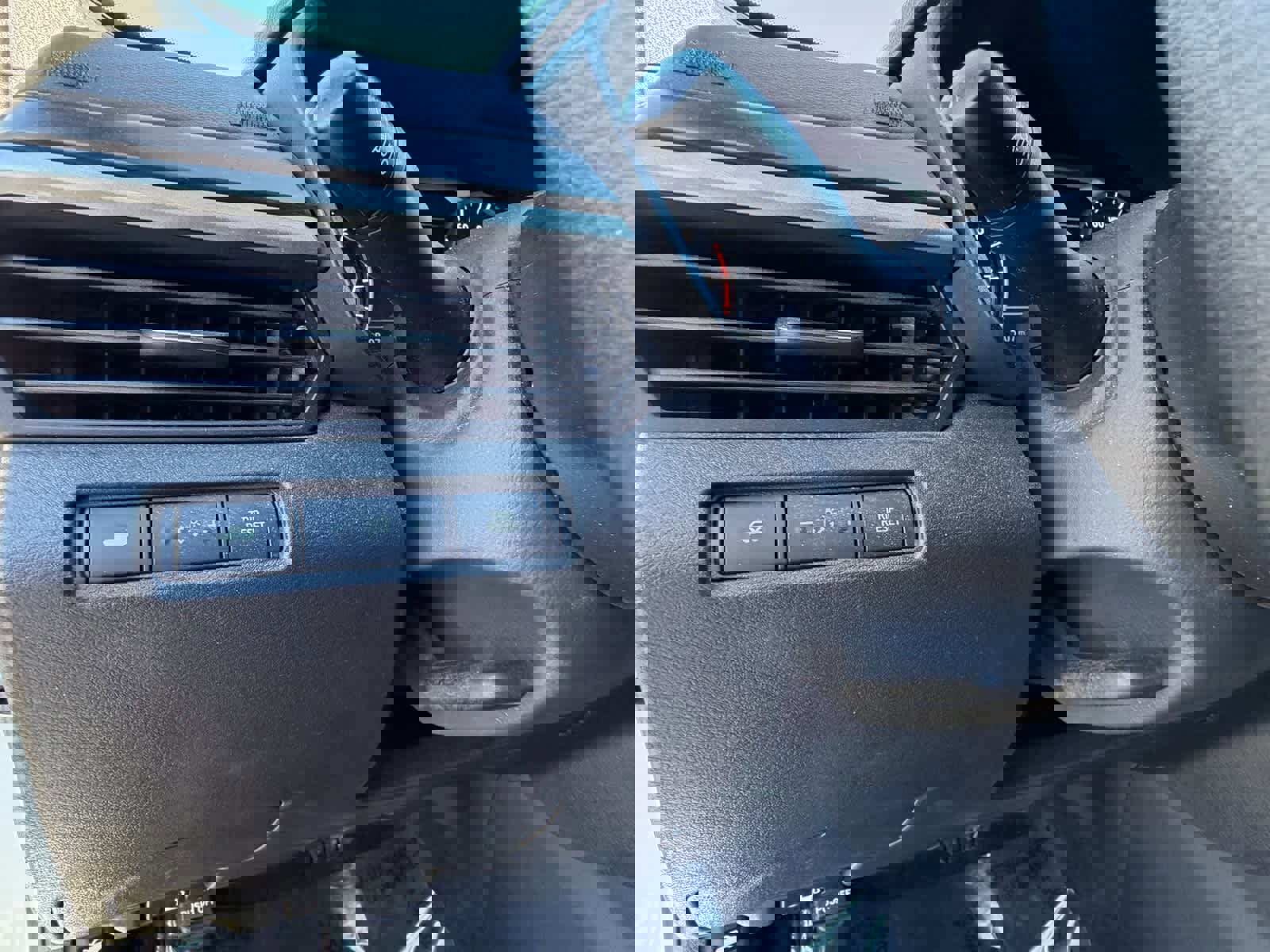 Used 2024 Nissan Altima 2.5 SV image 22