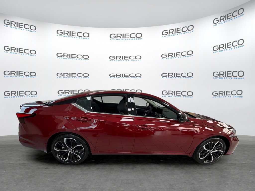 New 2026 Nissan Altima 2.5 SR w/ SR Premium Package FWD image 8