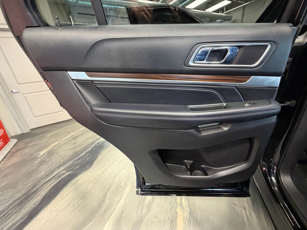 Used 2017 Ford Explorer Limited AWD/4WD image 52