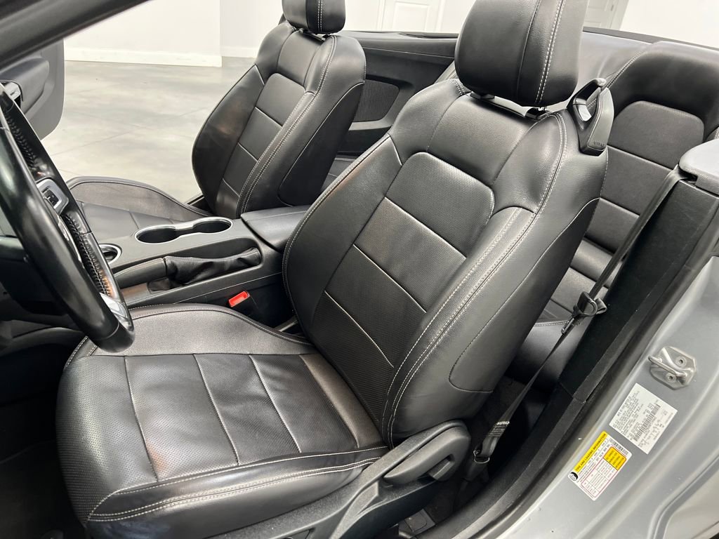 Used 2023 Ford Mustang Premium image 9