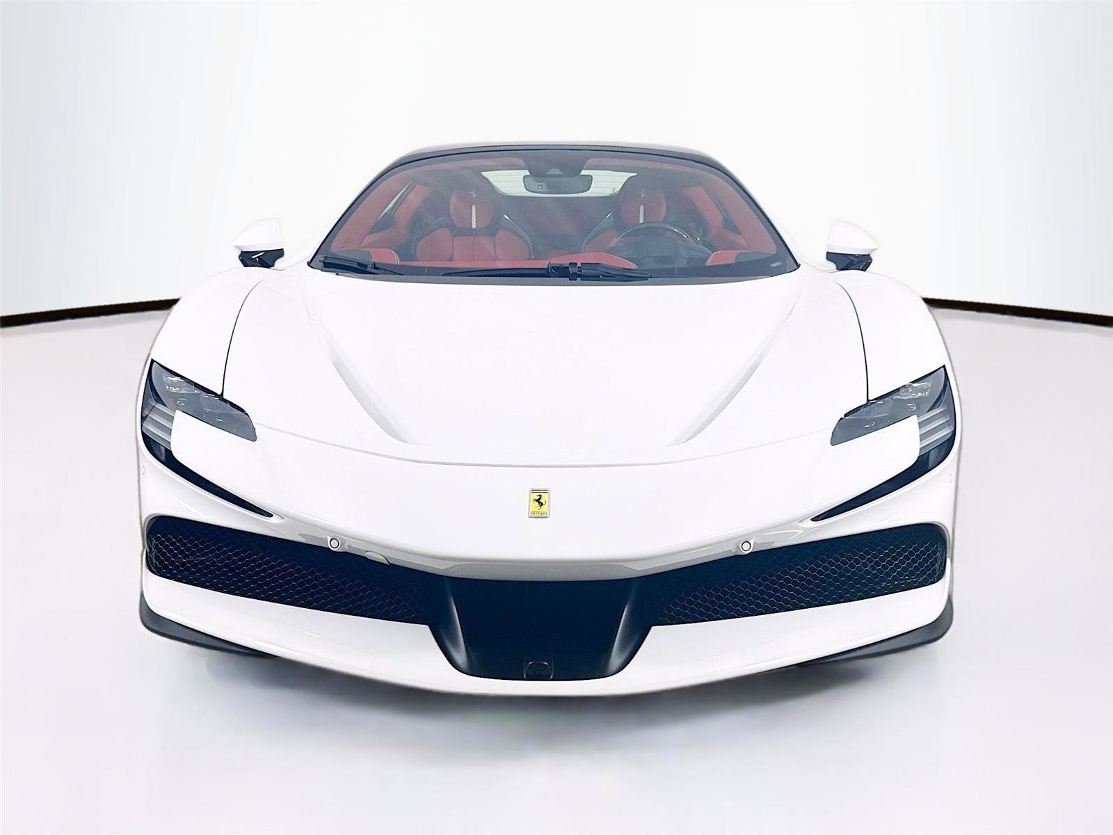 Used 2024 Ferrari SF90 Spider image 8