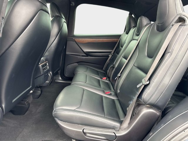 Used 2020 Tesla Model X Long Range AWD/4WD image 11