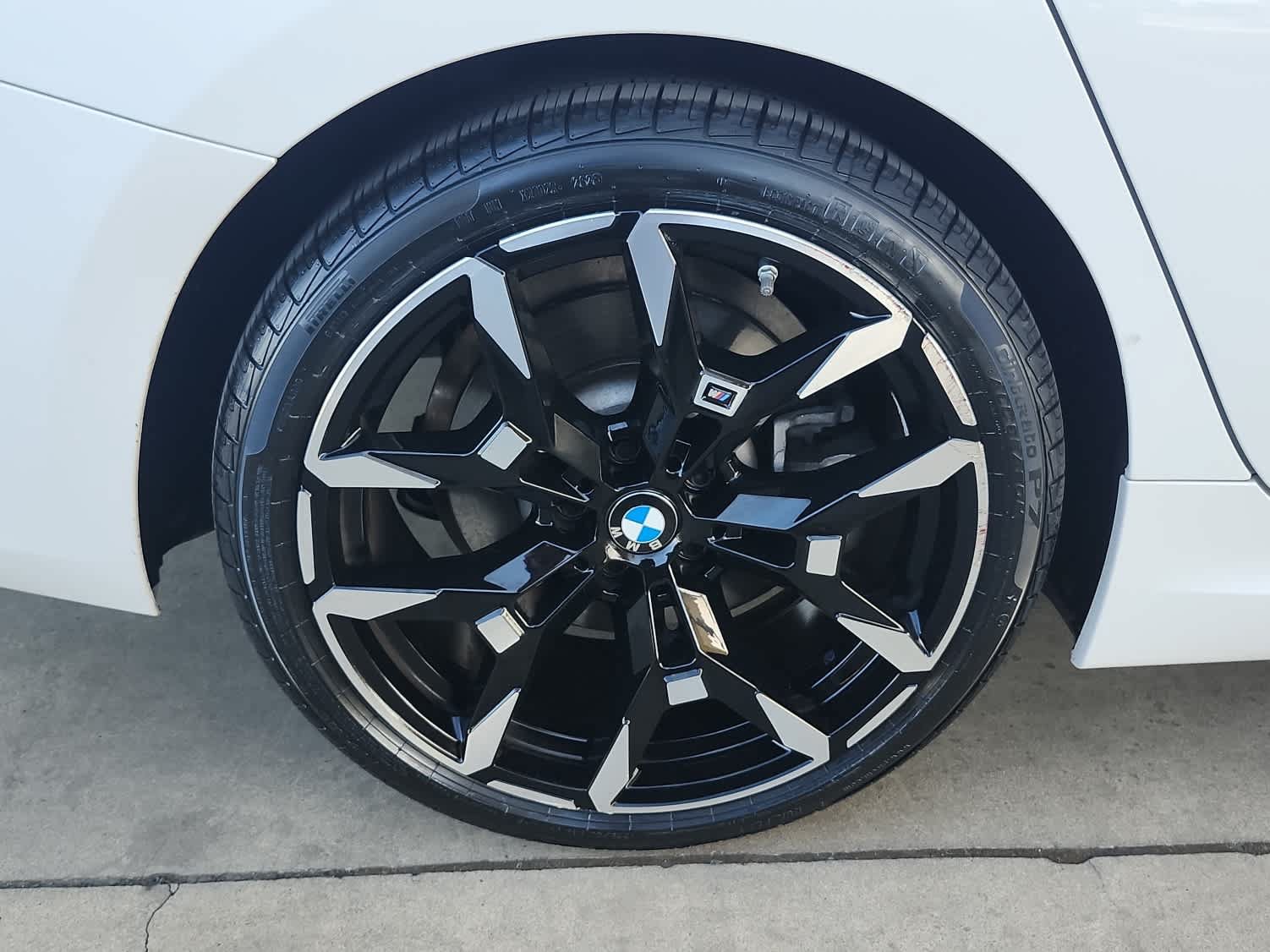Used 2026 BMW 330i xDrive Sedan AWD/4WD image 9