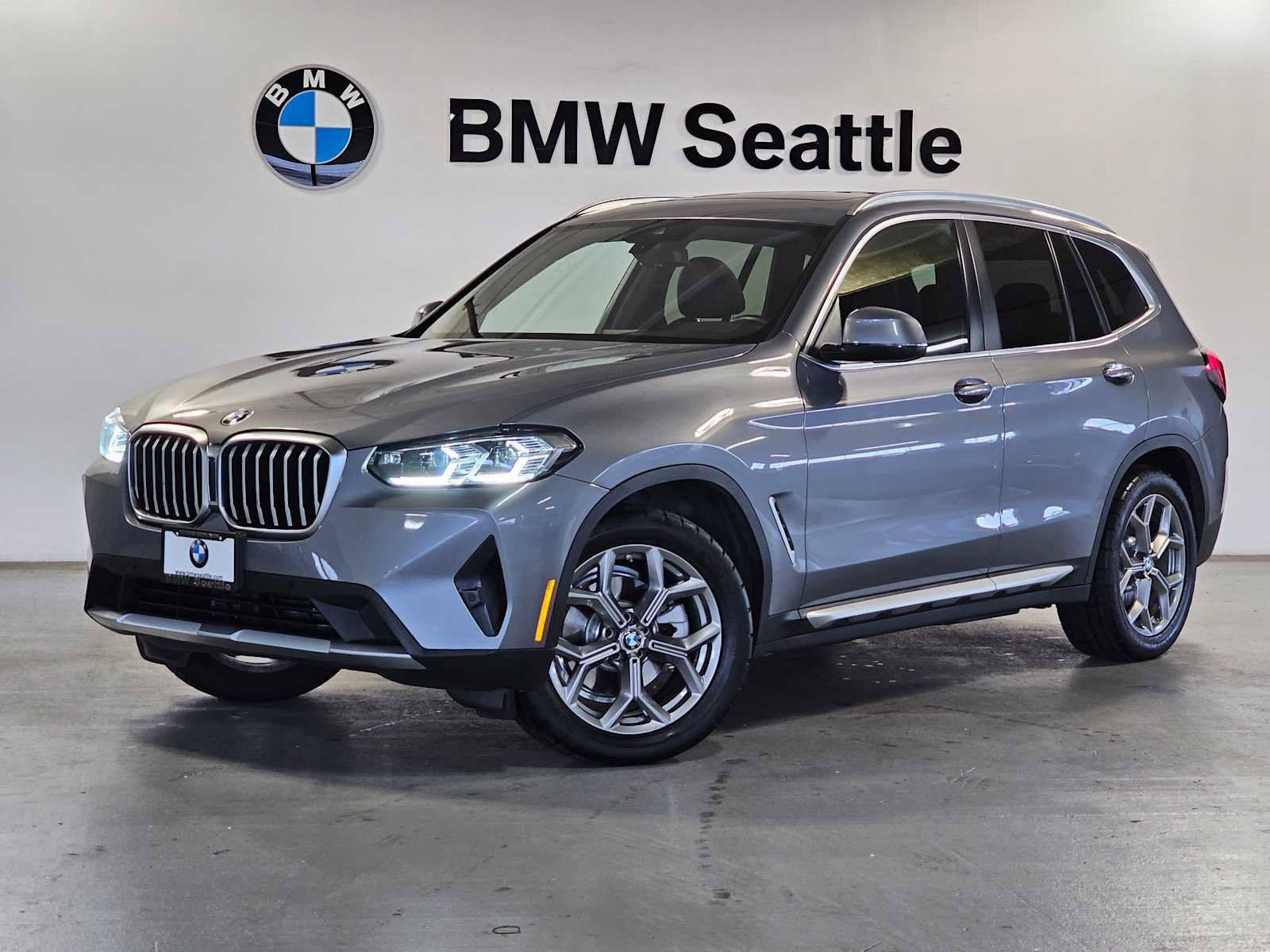Used 2024 BMW X3 xDrive30i w/ Convenience Package video 1