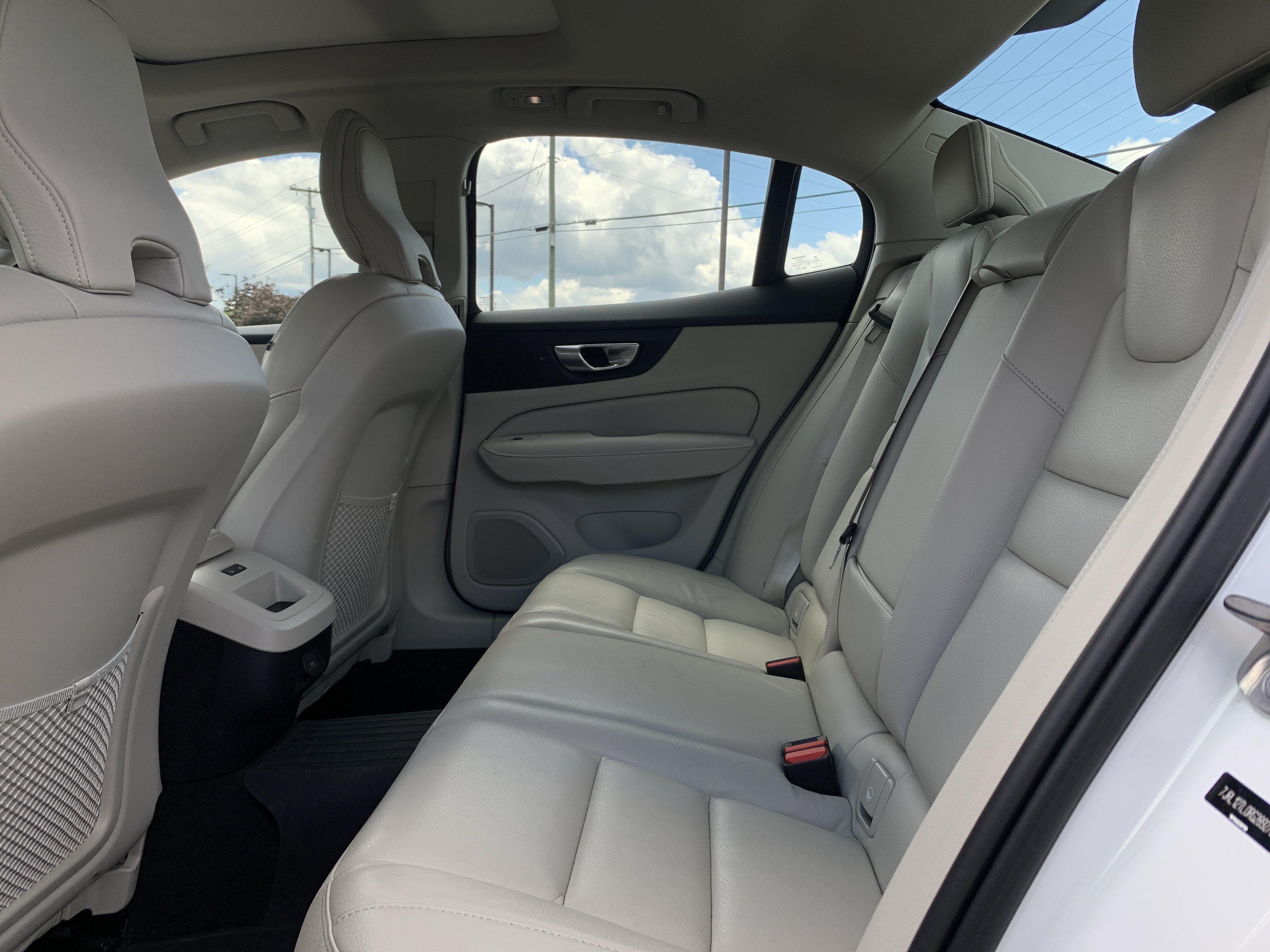 Used 2024 Volvo S60 B5 Plus w/ Climate Package AWD/4WD image 32