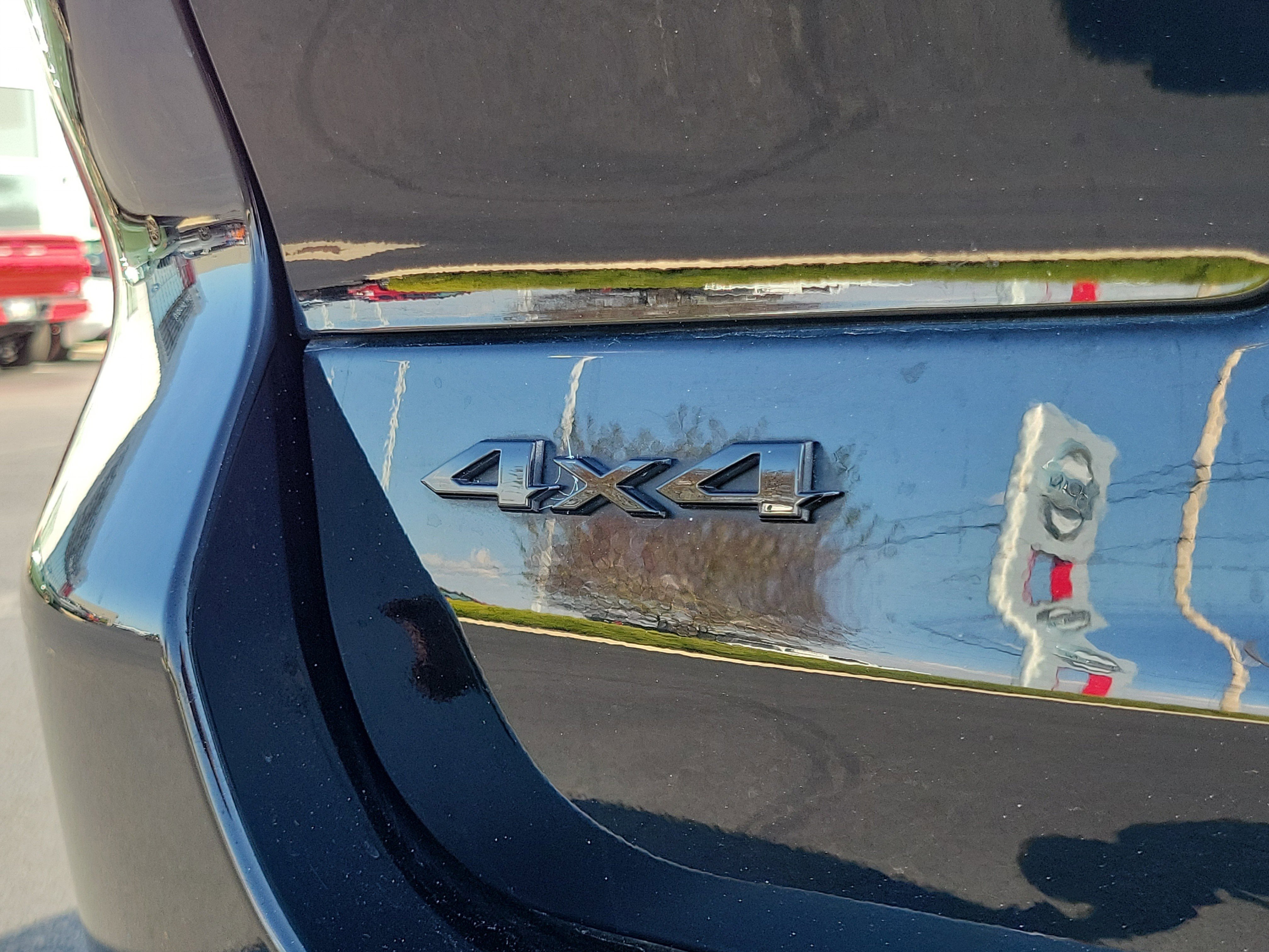 Used 2024 Jeep Grand Cherokee L Laredo image 7