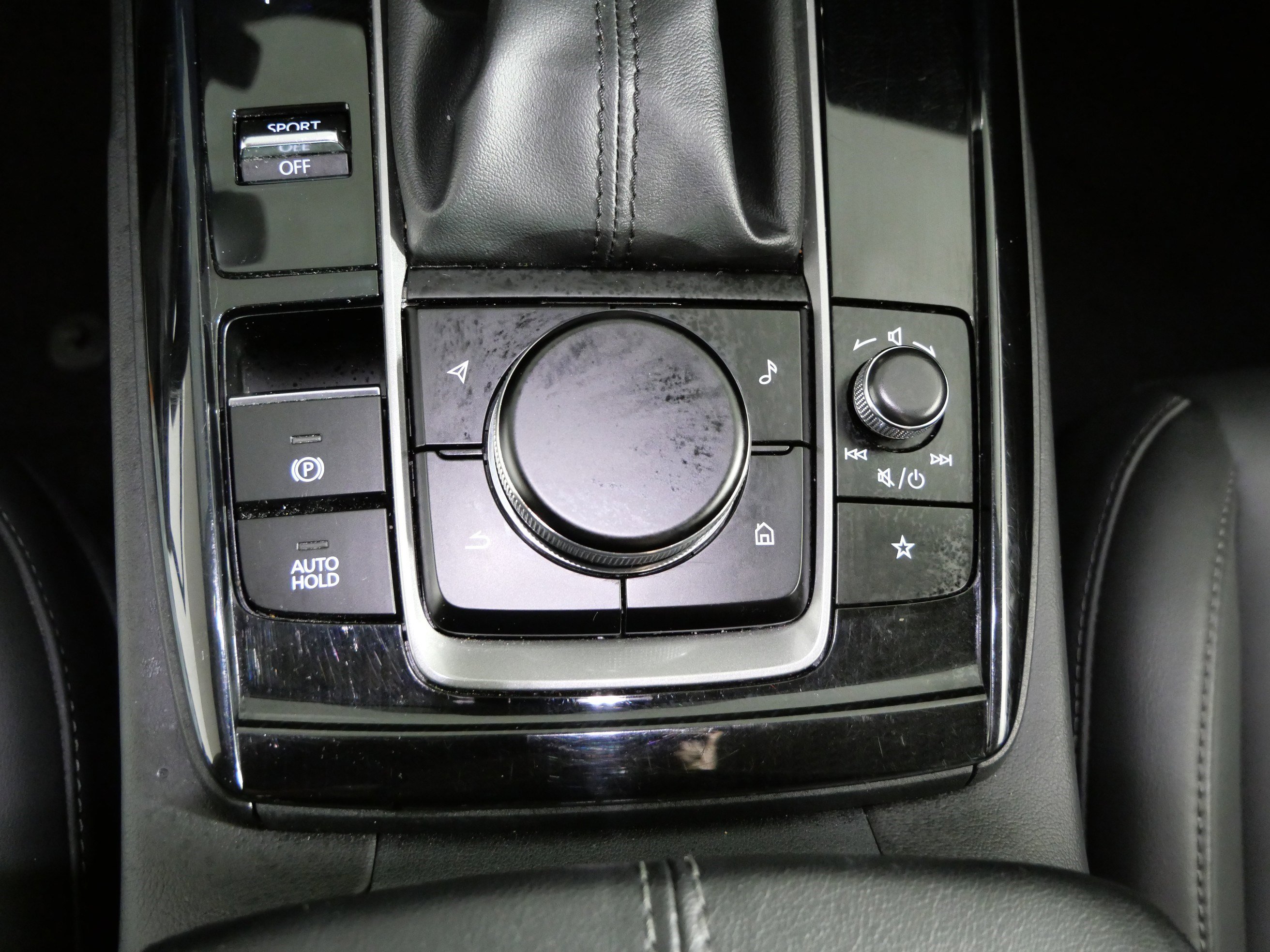 Certified 2025 MAZDA CX-30 AWD 2.5 S w/ Select Sport Pkg image 29