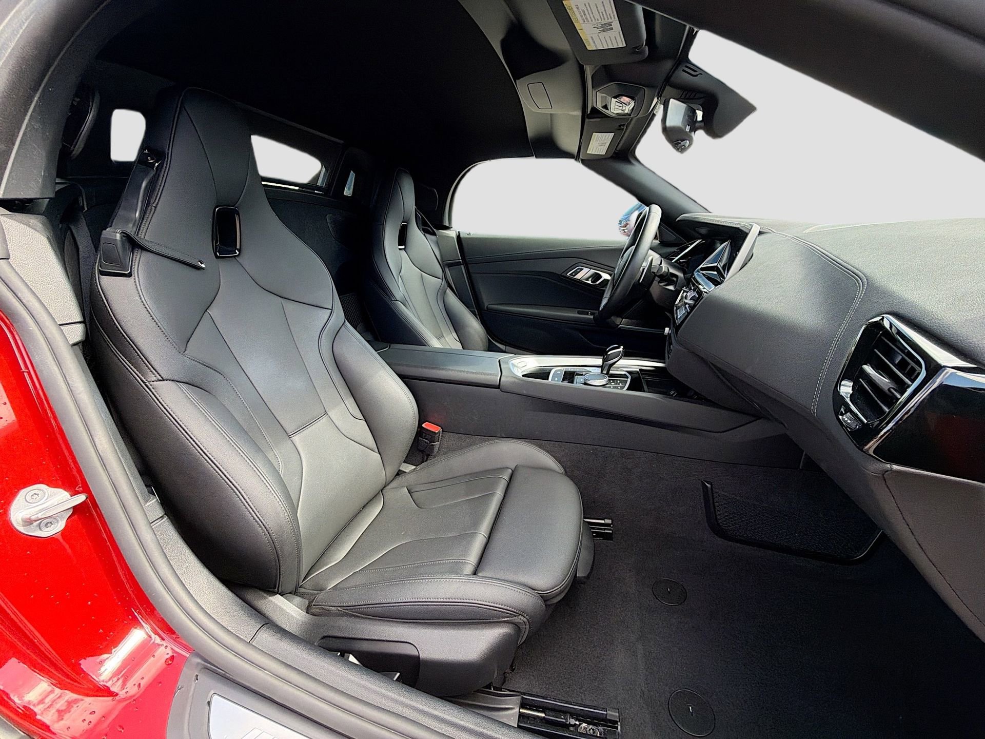 Certified 2025 BMW Z4 sDrive30i image 16