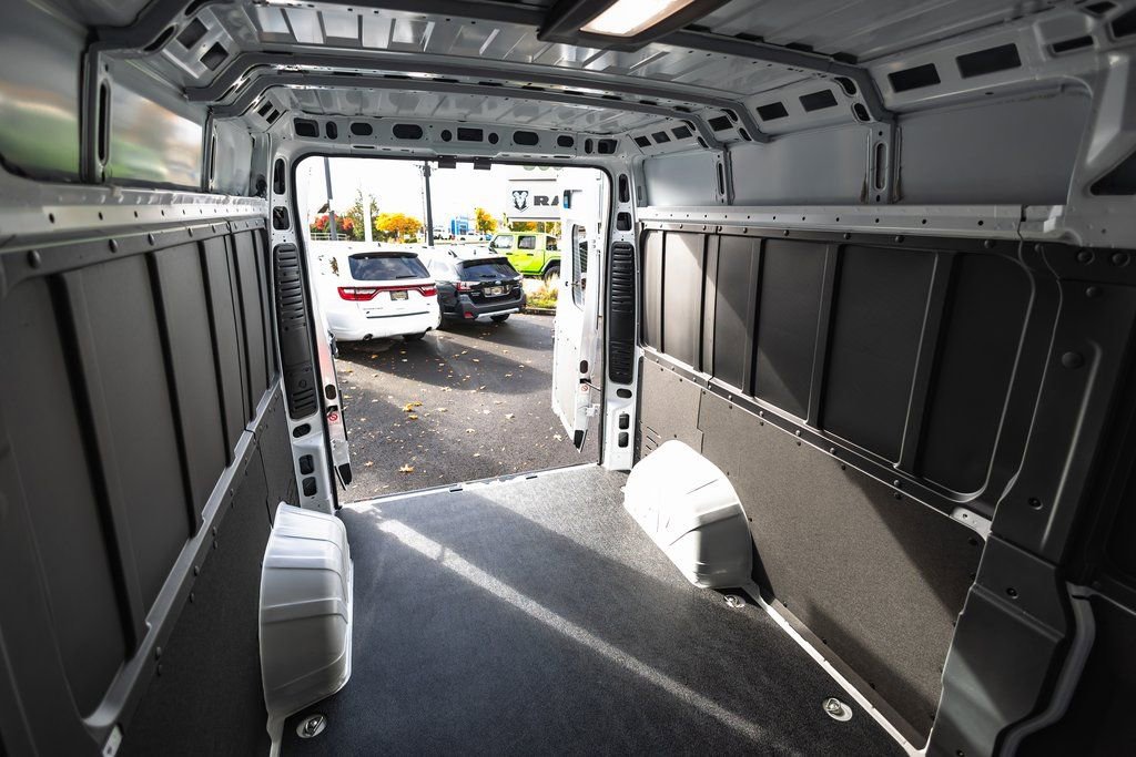 New 2026 RAM ProMaster 2500 w/ Convenience Group FWD image 27