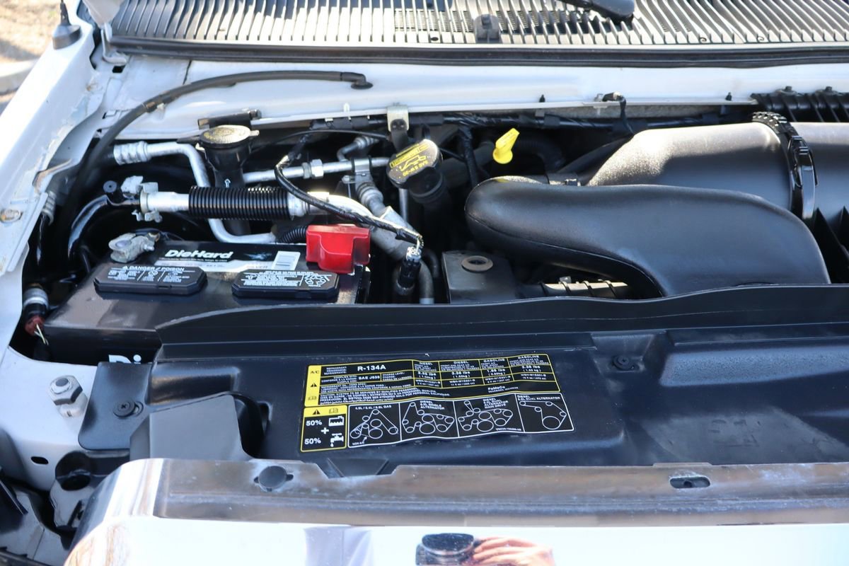 Used 2012 Ford E-350 and Econoline 350 XLT image 38