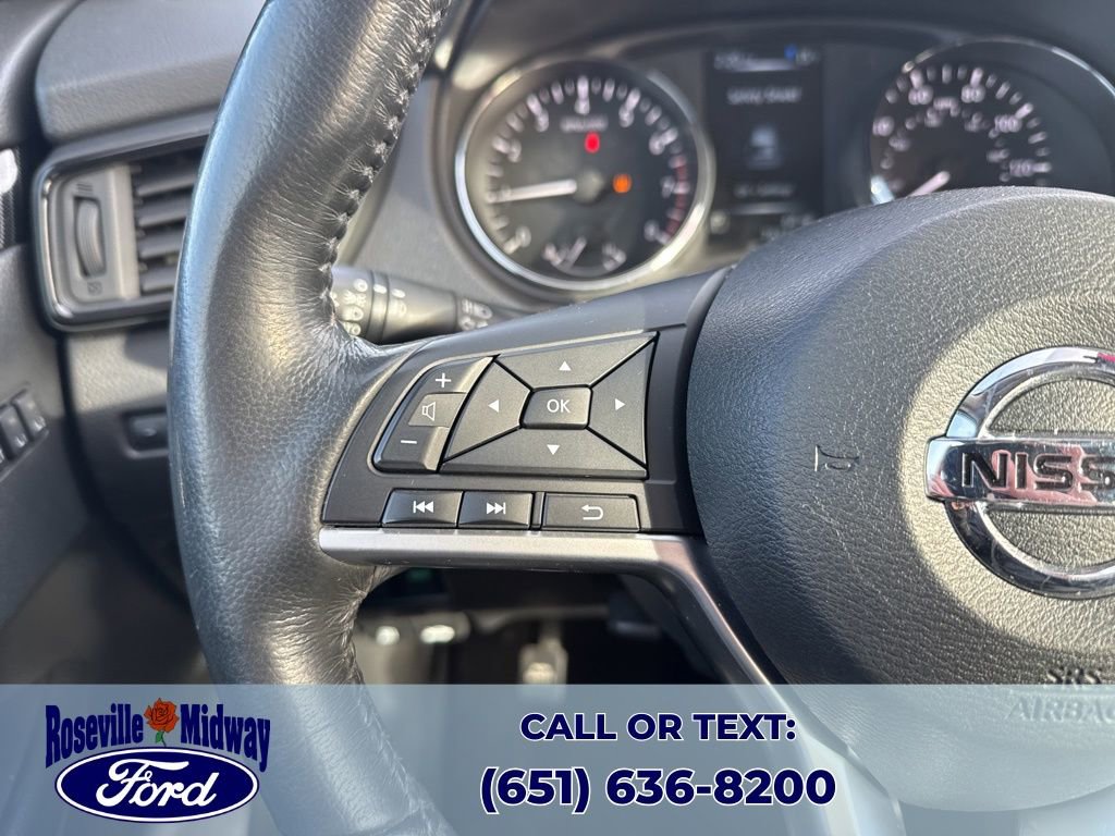 Used 2017 Nissan Rogue SL w/ SL Premium Package image 23