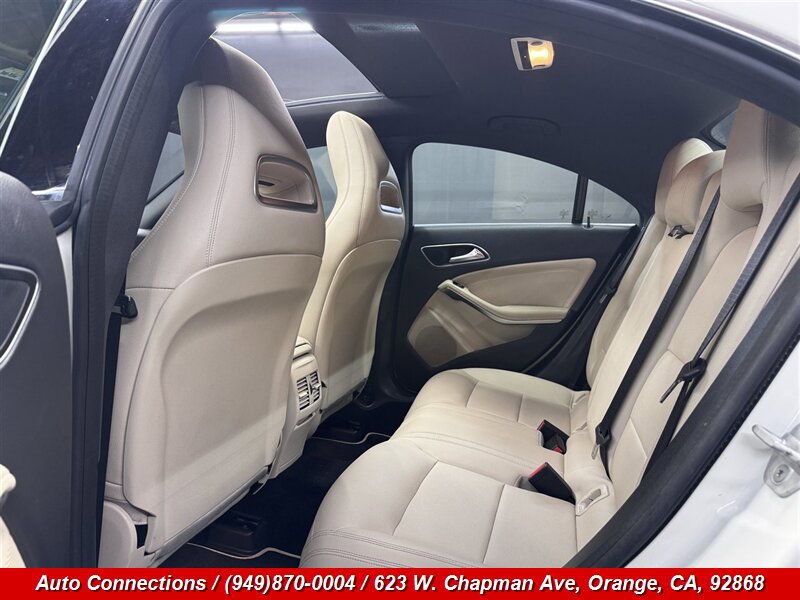 Used 2014 Mercedes-Benz CLA 250 image 9