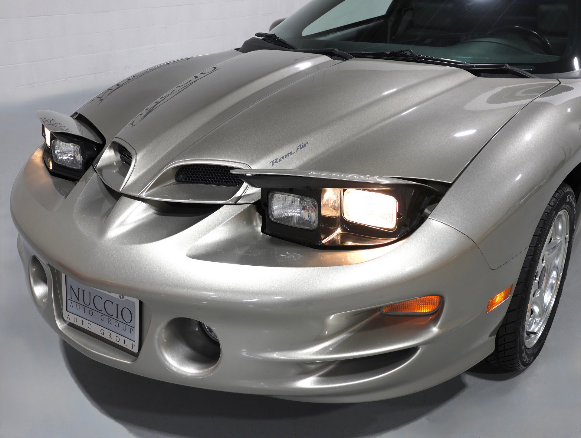 Used 2000 Pontiac Firebird Formula RWD image 30