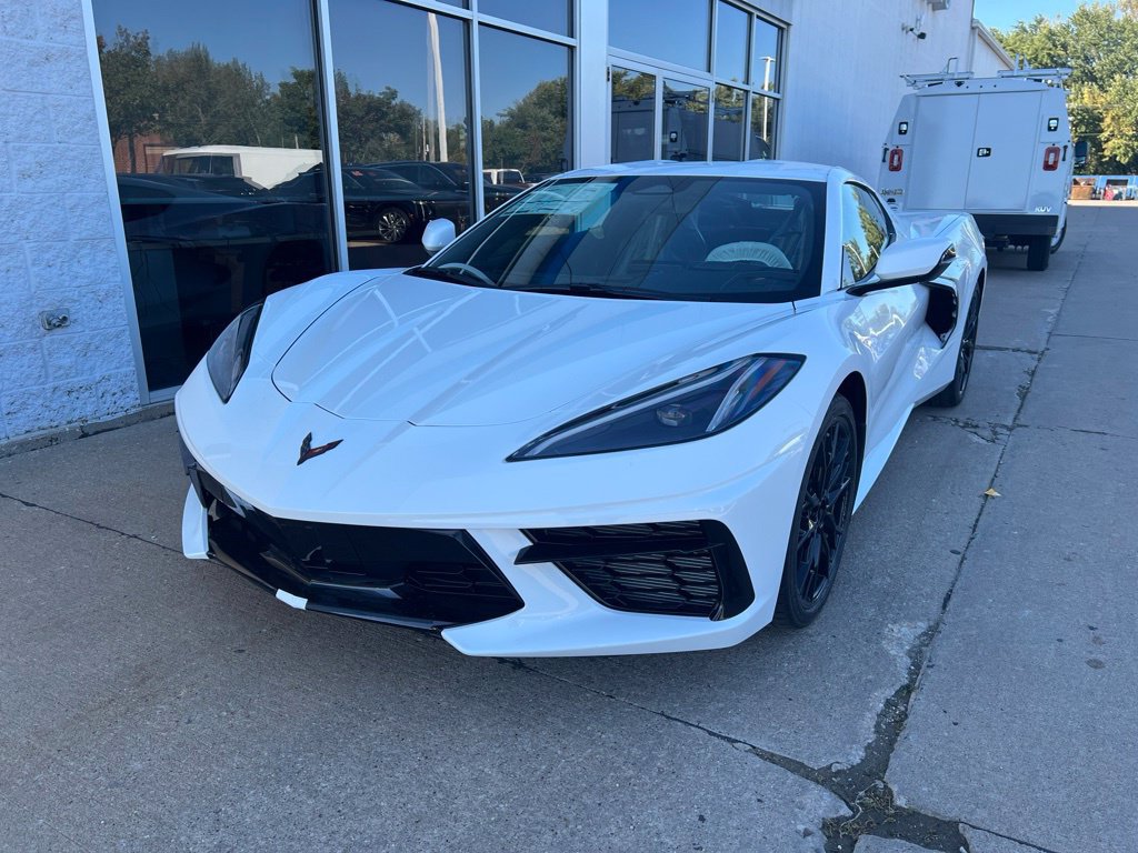 New 2027 Chevrolet Corvette Stingray Coupe w/ Battery Protection Package RWD image 5
