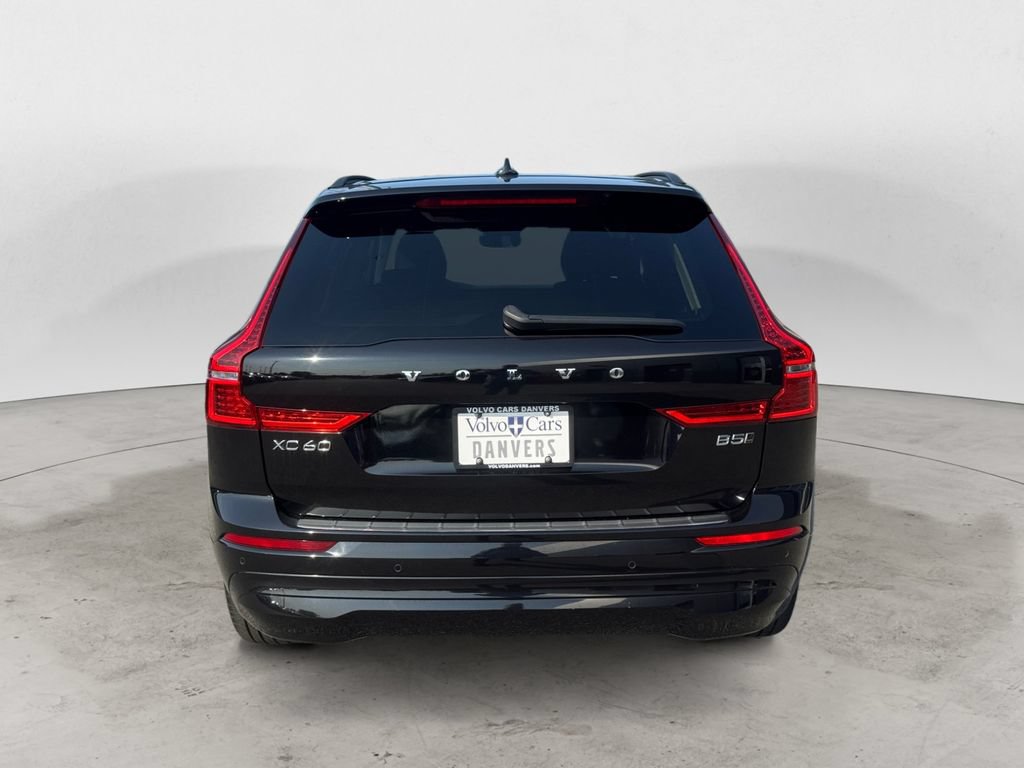 Certified 2023 Volvo XC60 B5 Core w/ Climate Package AWD/4WD image 5