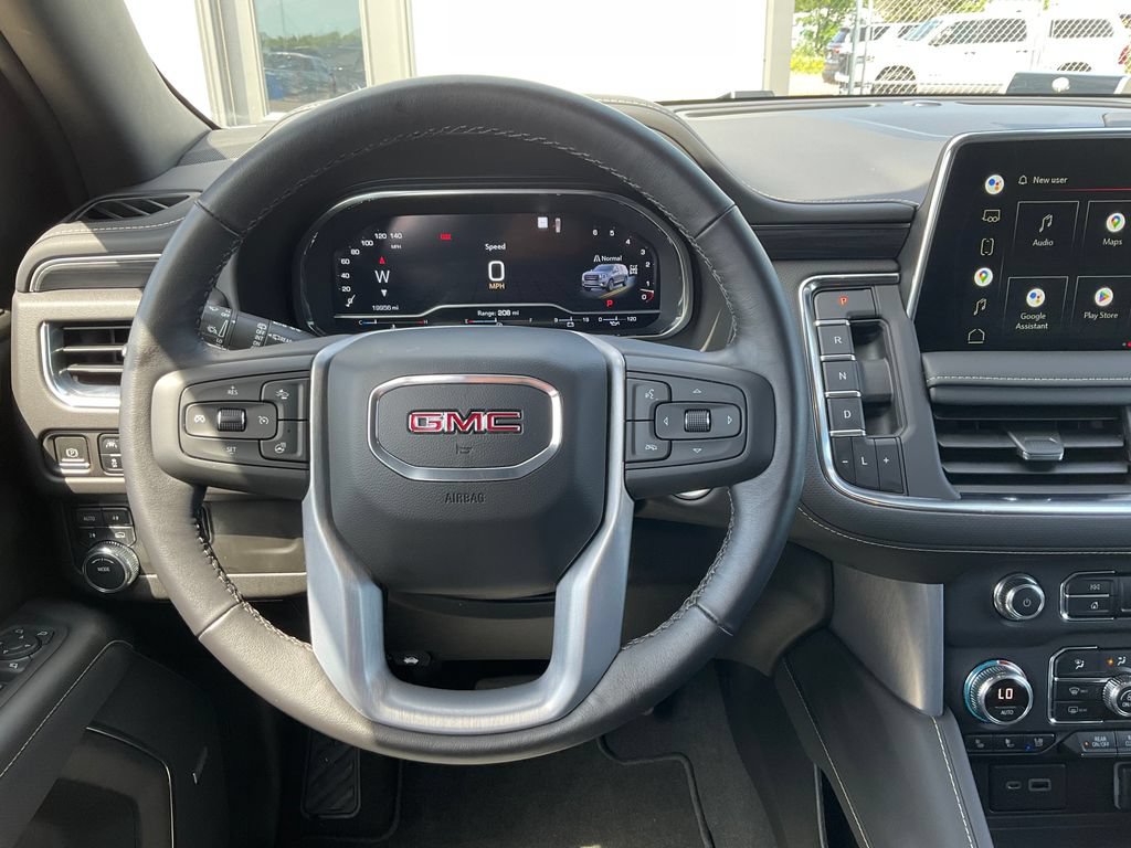 Used 2022 GMC Yukon SLT w/ SLT Premium Package AWD/4WD image 4