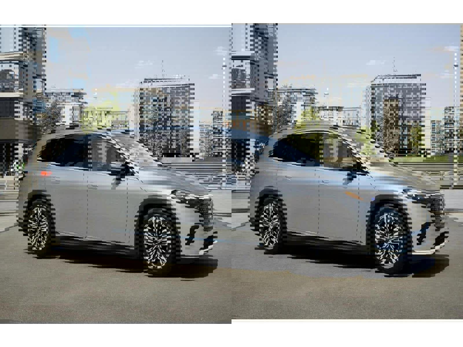 New 2026 Mercedes-Benz EQS 400 4MATIC SUV image 12