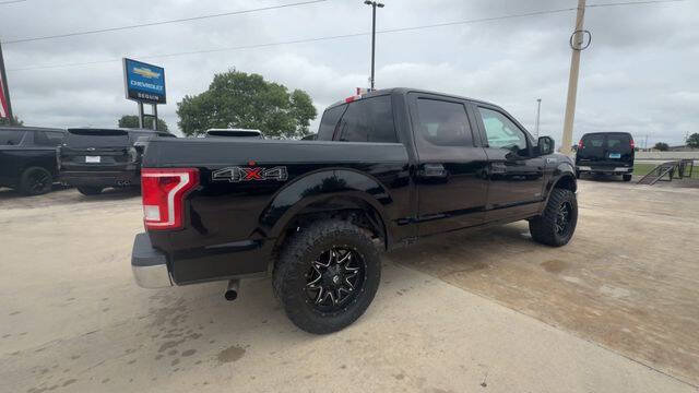 Used 2017 Ford F150 XLT AWD/4WD image 8