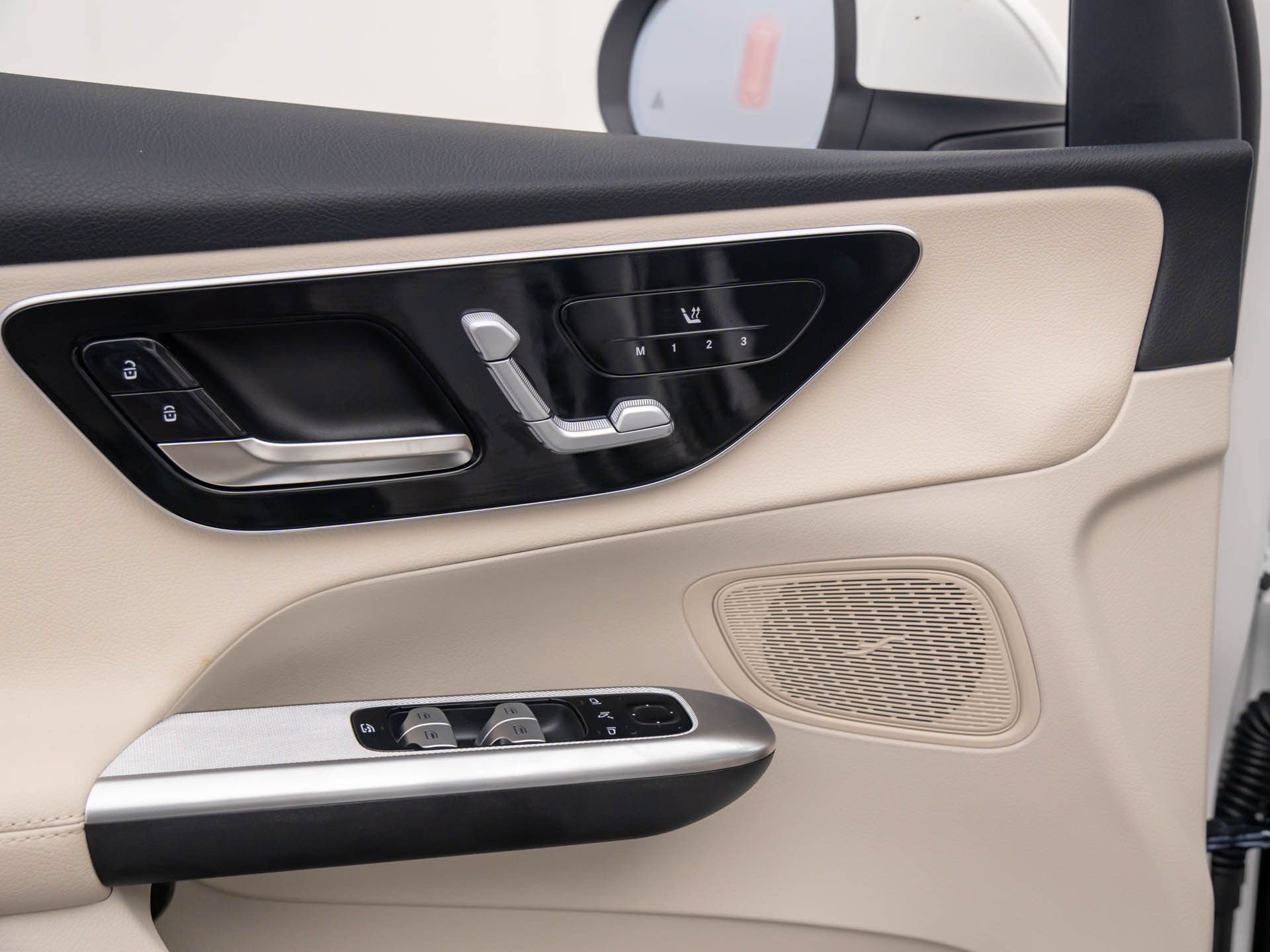 New 2026 Mercedes-Benz GLC 300 4MATIC image 13