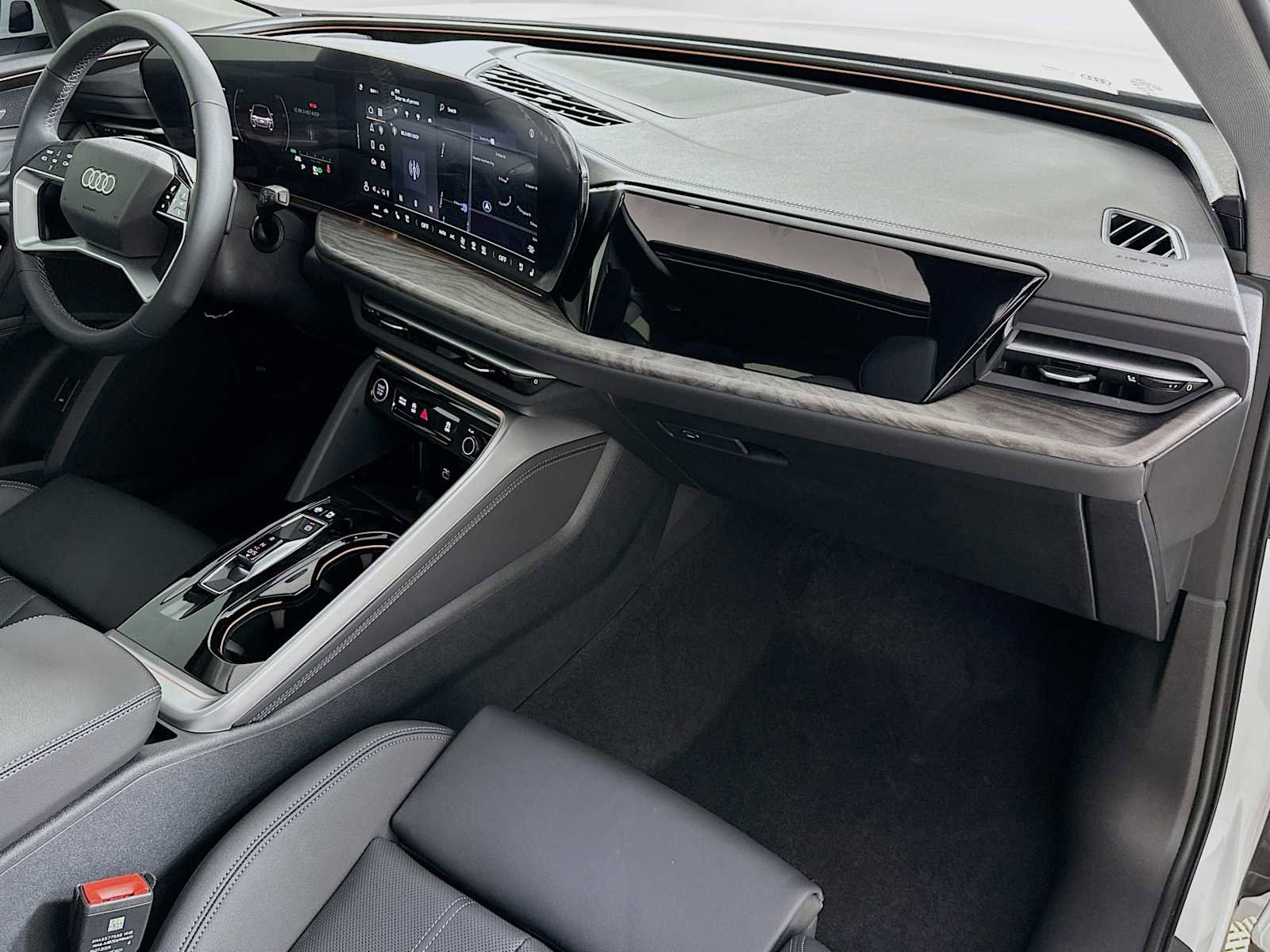 New 2025 Audi Q5 Premium Plus image 27