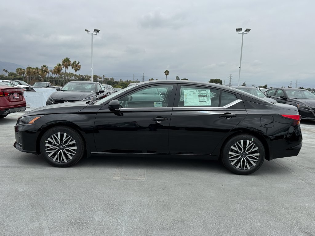 New 2026 Nissan Altima 2.5 SV FWD image 3