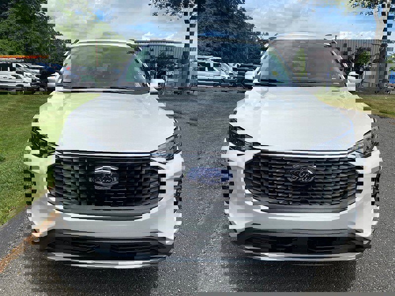 New 2025 Ford Escape SE image 25