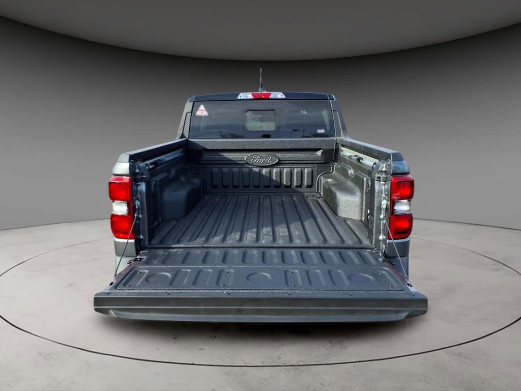 New 2026 Ford Maverick Lariat w/ Black Appearance Package image 8