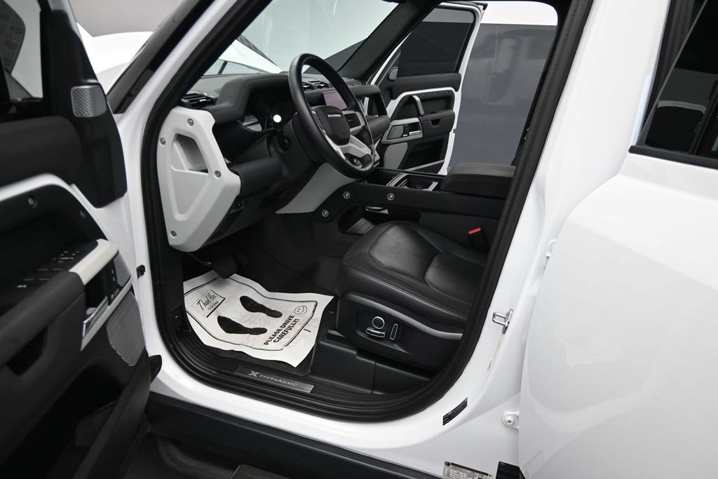 Used 2023 Land Rover Defender 130 X-Dynamic SE AWD/4WD image 14