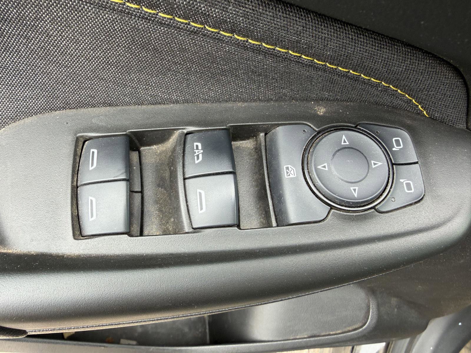 Used 2025 Chevrolet TrailBlazer ACTIV w/ Driver Confidence Package FWD image 15