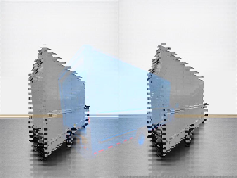 Used 2018 GMC Savana 3500 Extended w/ Driver Convenience Package image 4