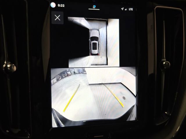 Certified 2025 Volvo XC60 B5 Plus image 29