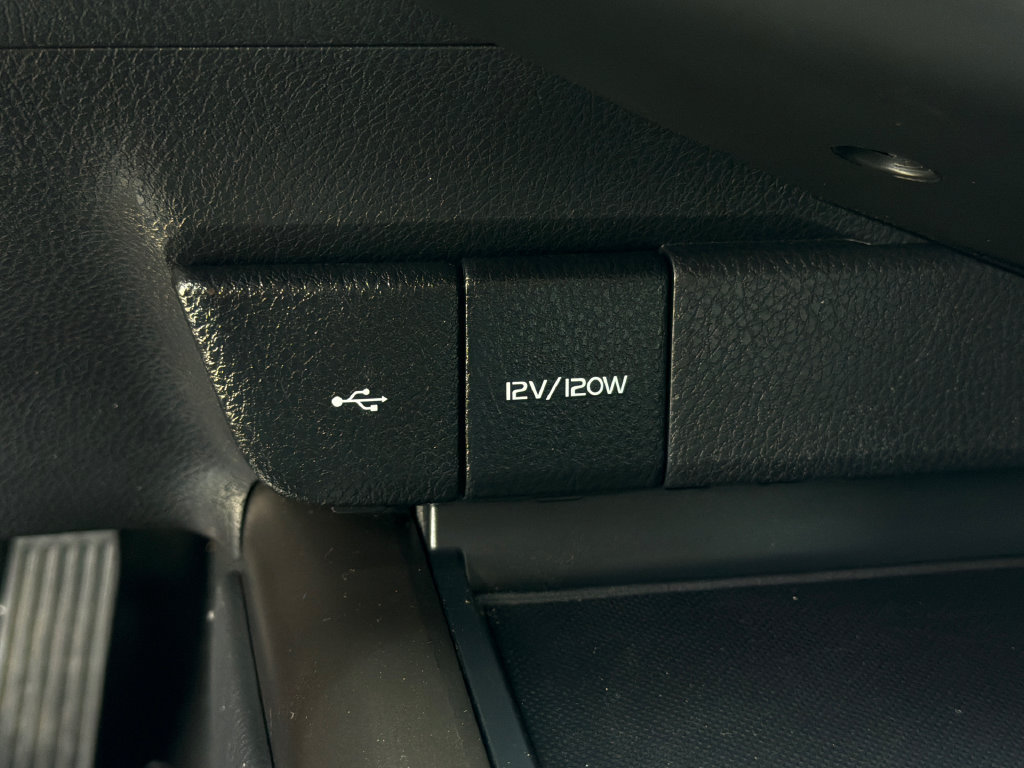 Used 2021 Toyota Camry LE FWD image 28