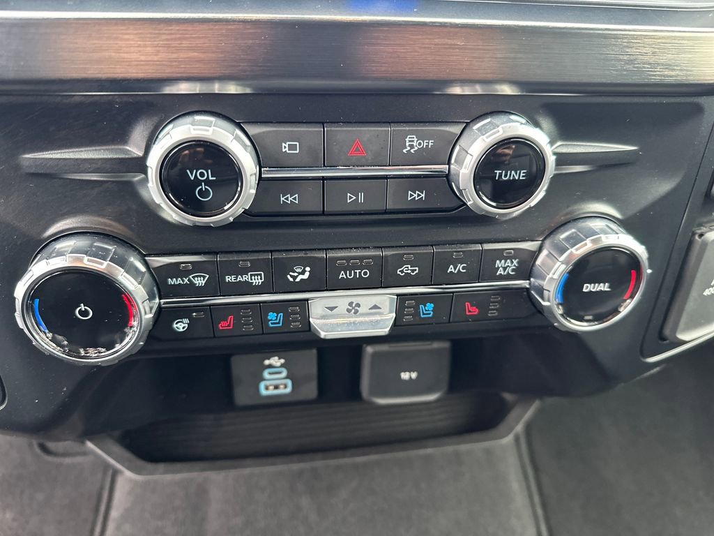 Used 2025 Ford F350 Lariat w/ Camper Package AWD/4WD image 18