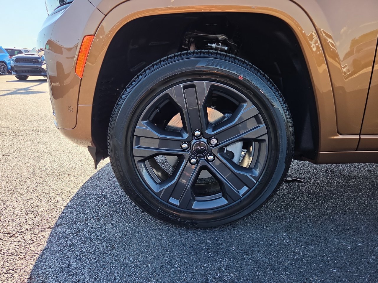 New 2027 Jeep Grand Cherokee Limited AWD/4WD image 32