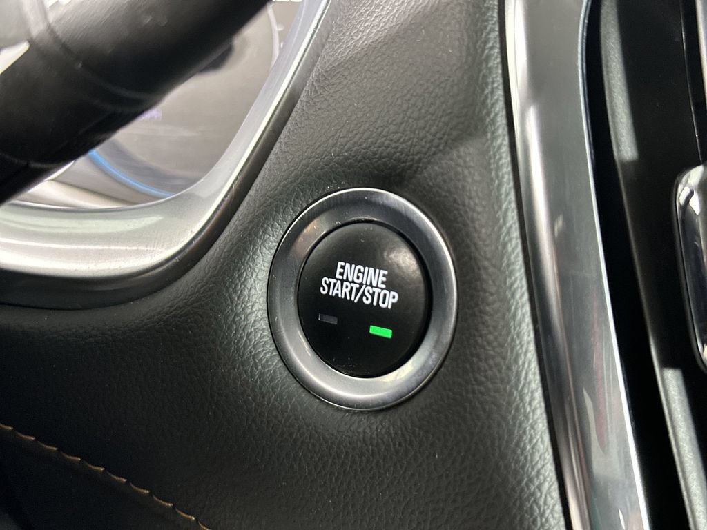 Used 2019 Chevrolet Traverse LT FWD image 20