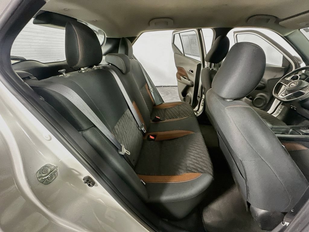 Used 2023 Nissan Kicks SR FWD image 12