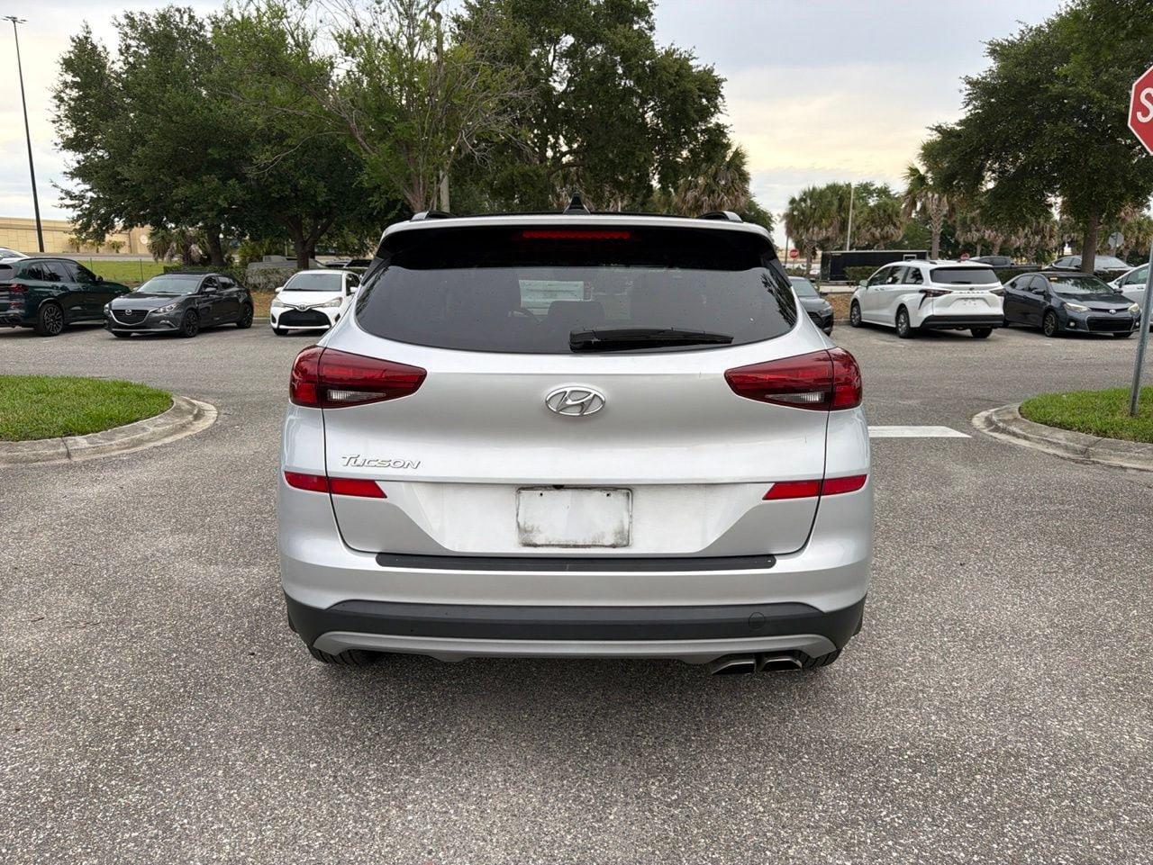 Used 2019 Hyundai Tucson Ultimate w/ Cargo Package FWD image 4