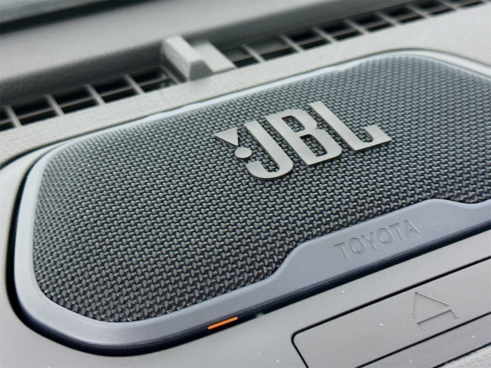 New 2025 Toyota Tacoma TRD Off-Road image 19