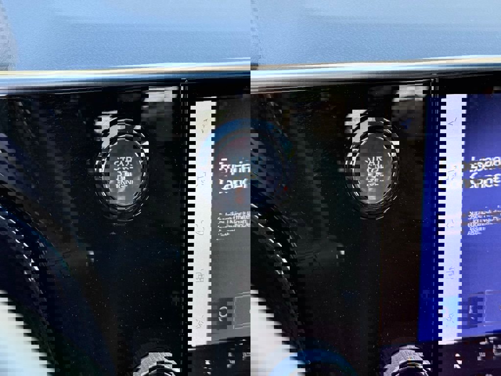 Used 2024 Lexus NX 250 FWD image 34