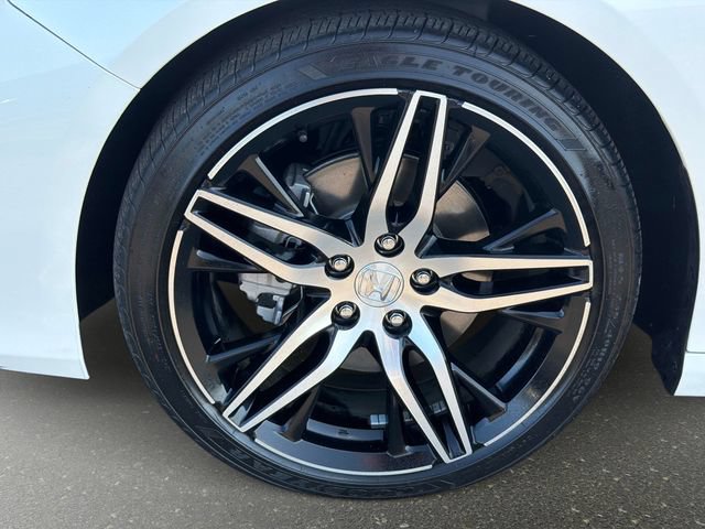 Used 2022 Honda Accord Touring image 10