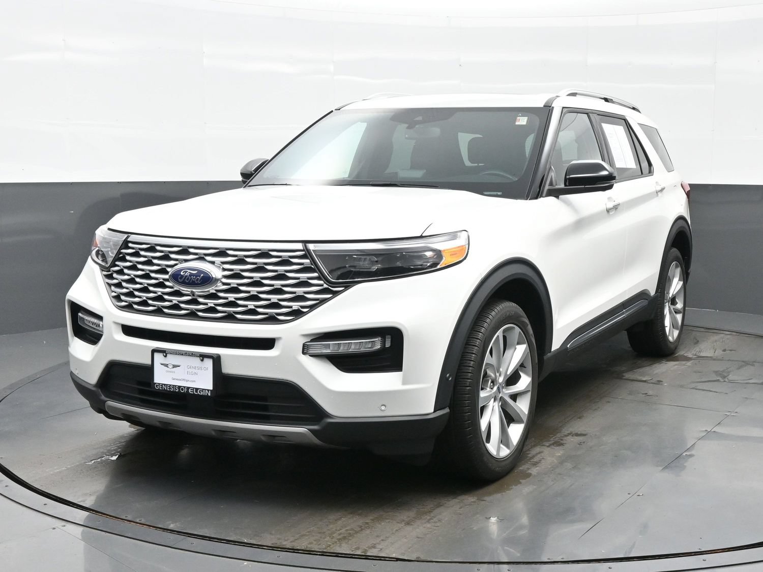 Used 2023 Ford Explorer Platinum AWD/4WD image 1