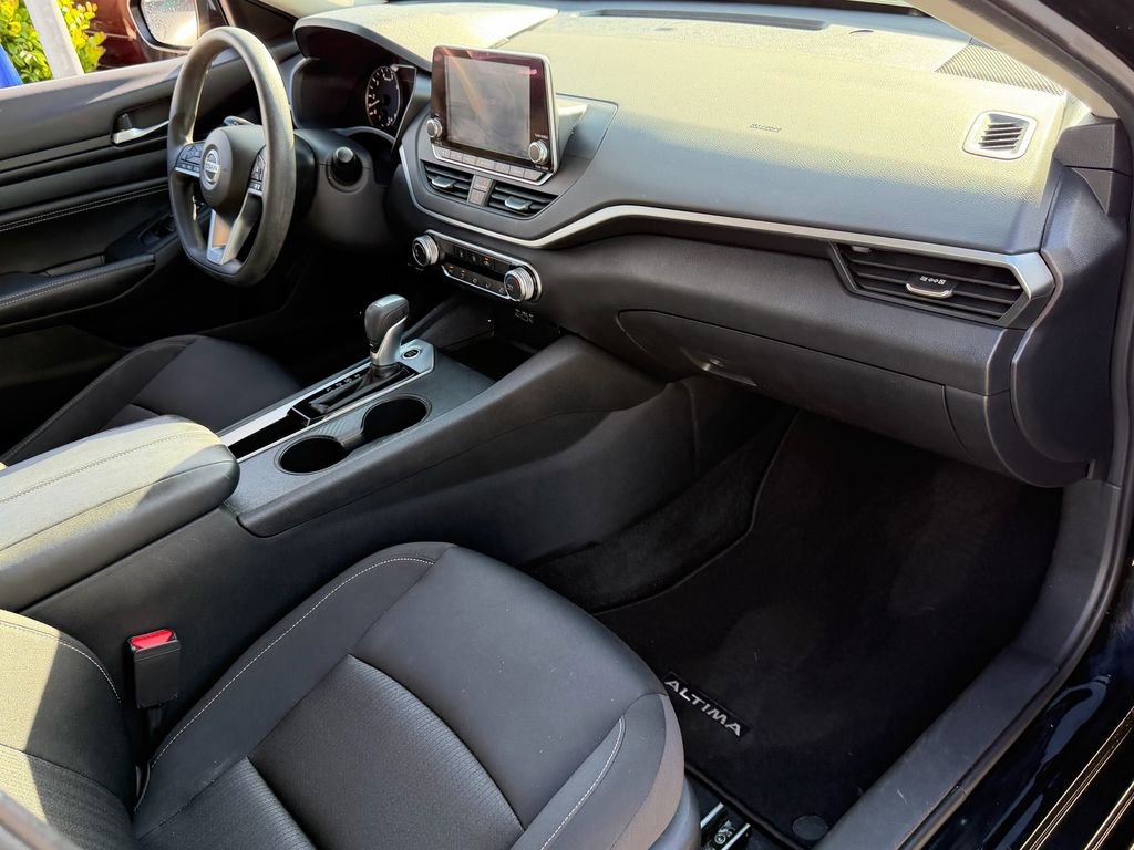 Used 2019 Nissan Altima 2.5 S FWD image 17