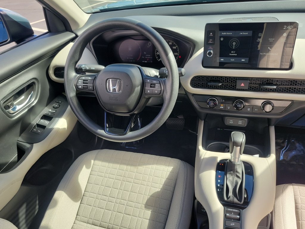 Used 2027 Honda HR-V LX image 11