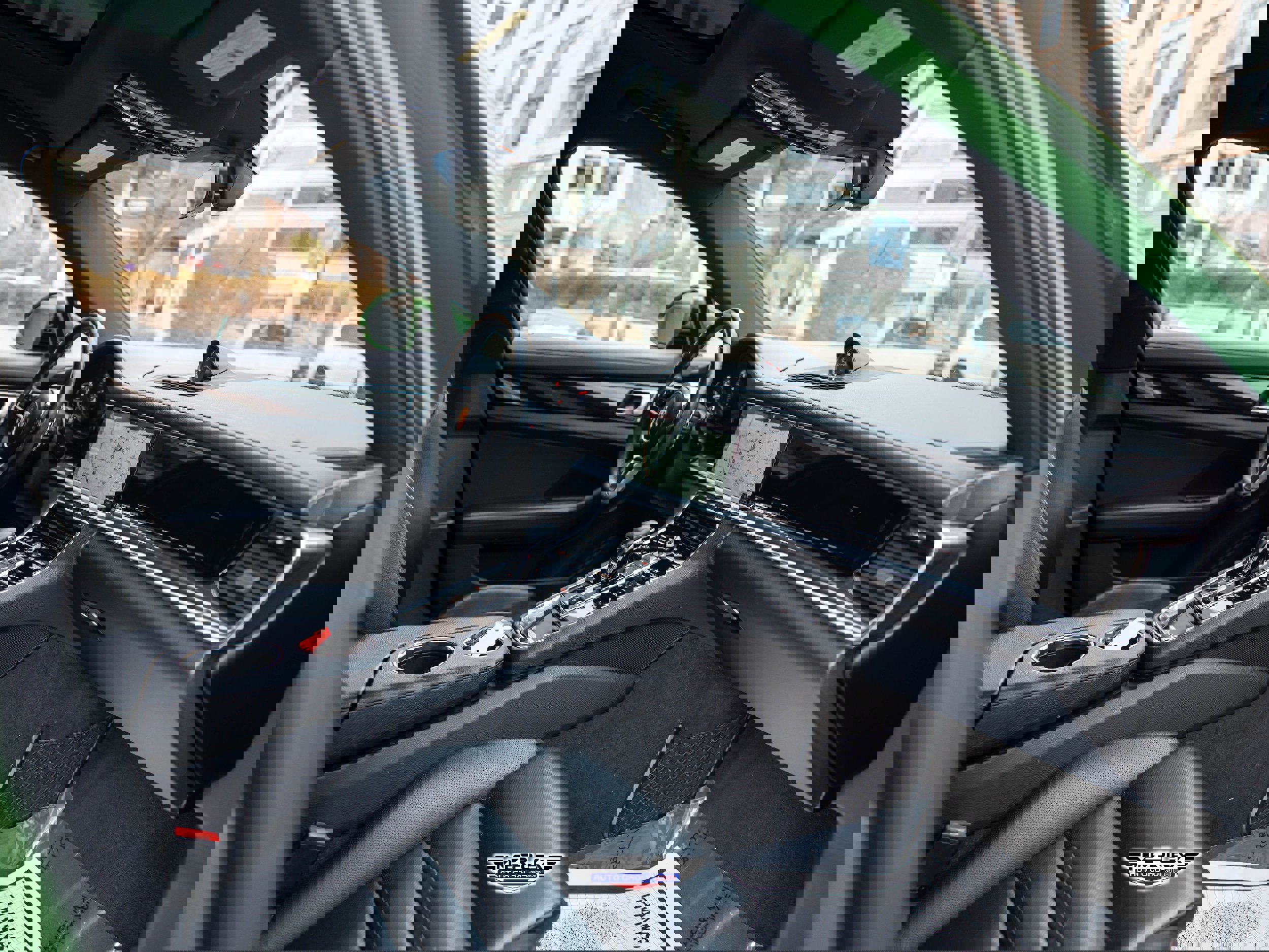 Used 2018 Porsche Panamera 4S image 15