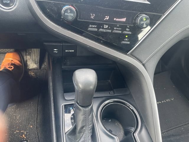 Used 2018 Toyota Camry SE w/ Convenience Package FWD image 22
