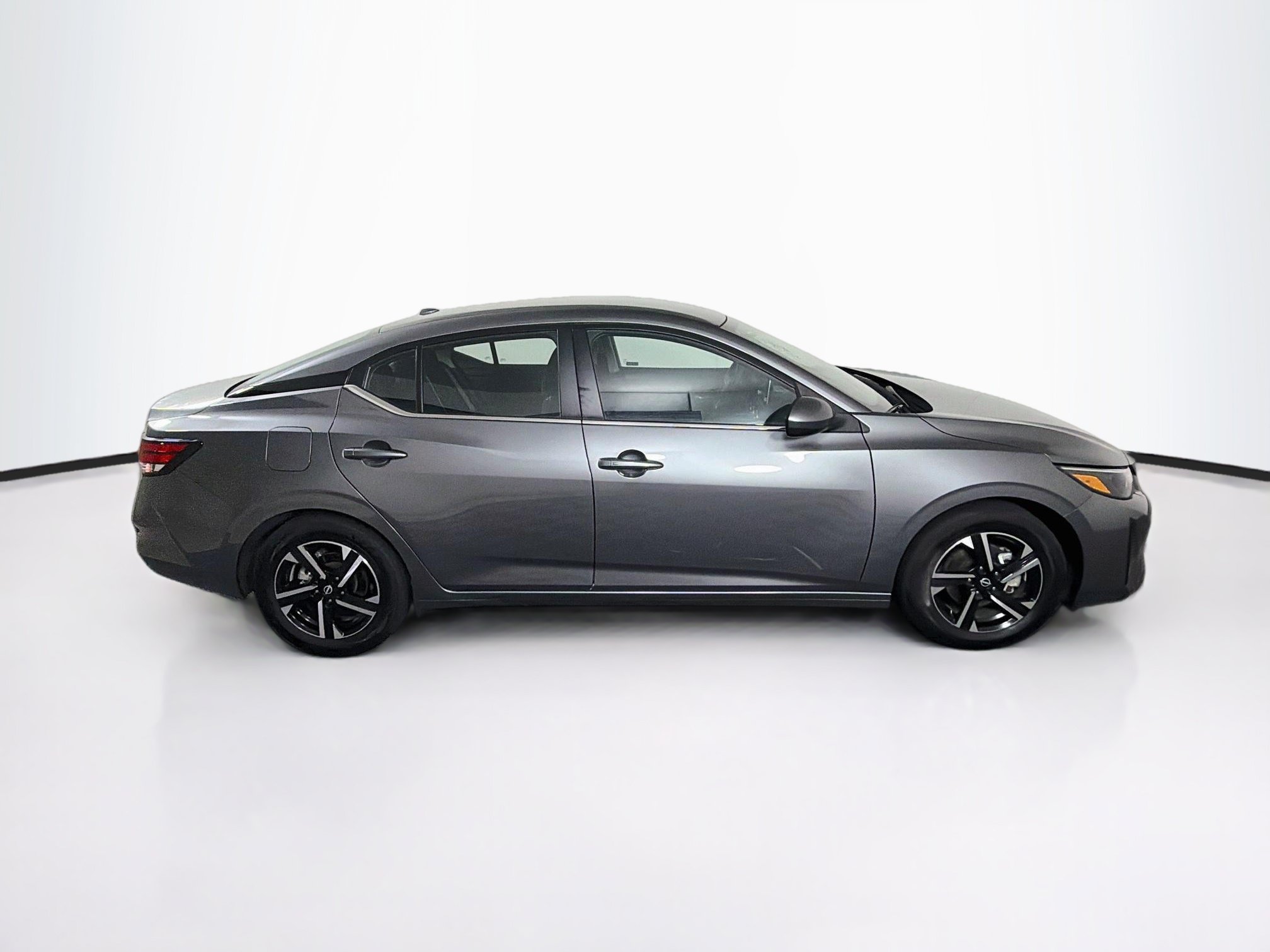Used 2025 Nissan Sentra SV FWD image 10
